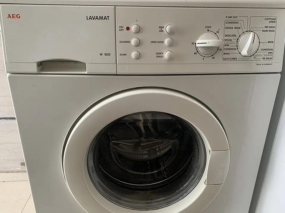 لباسشویی AEG Lavamat W1030